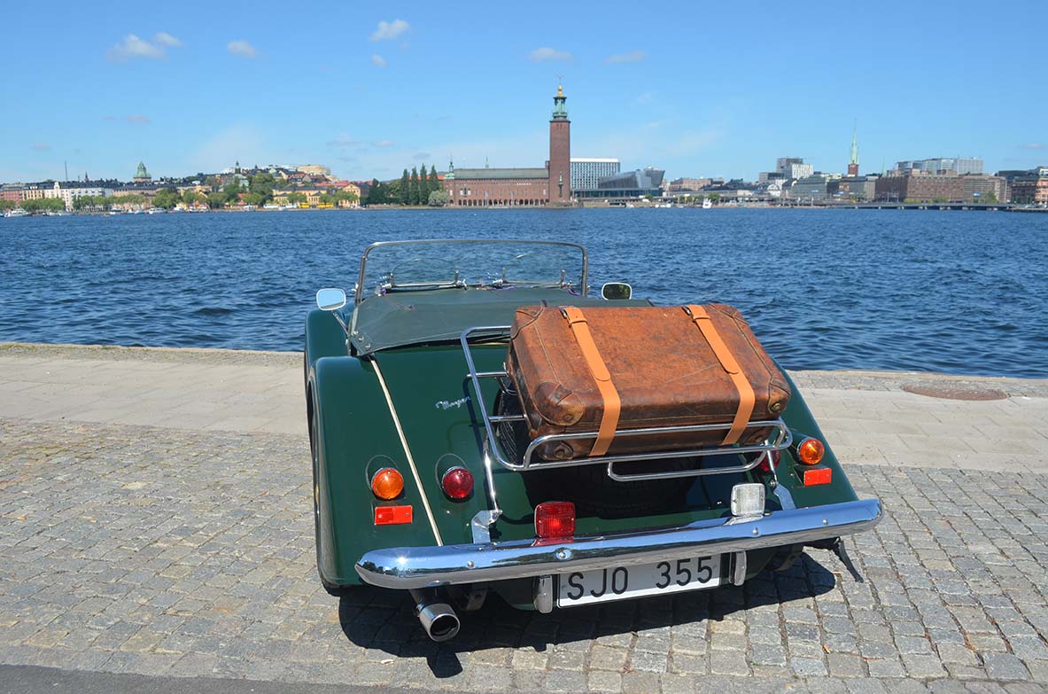 A Tonneau